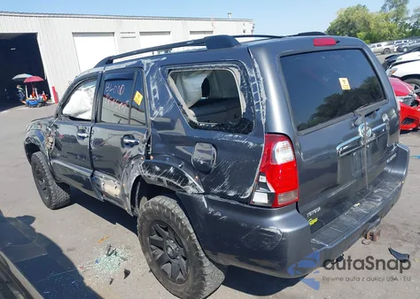 2008 Toyota 4Runner Sr5 V6 z USA, uszkodzony, nr VIN JTEBU14R988107634